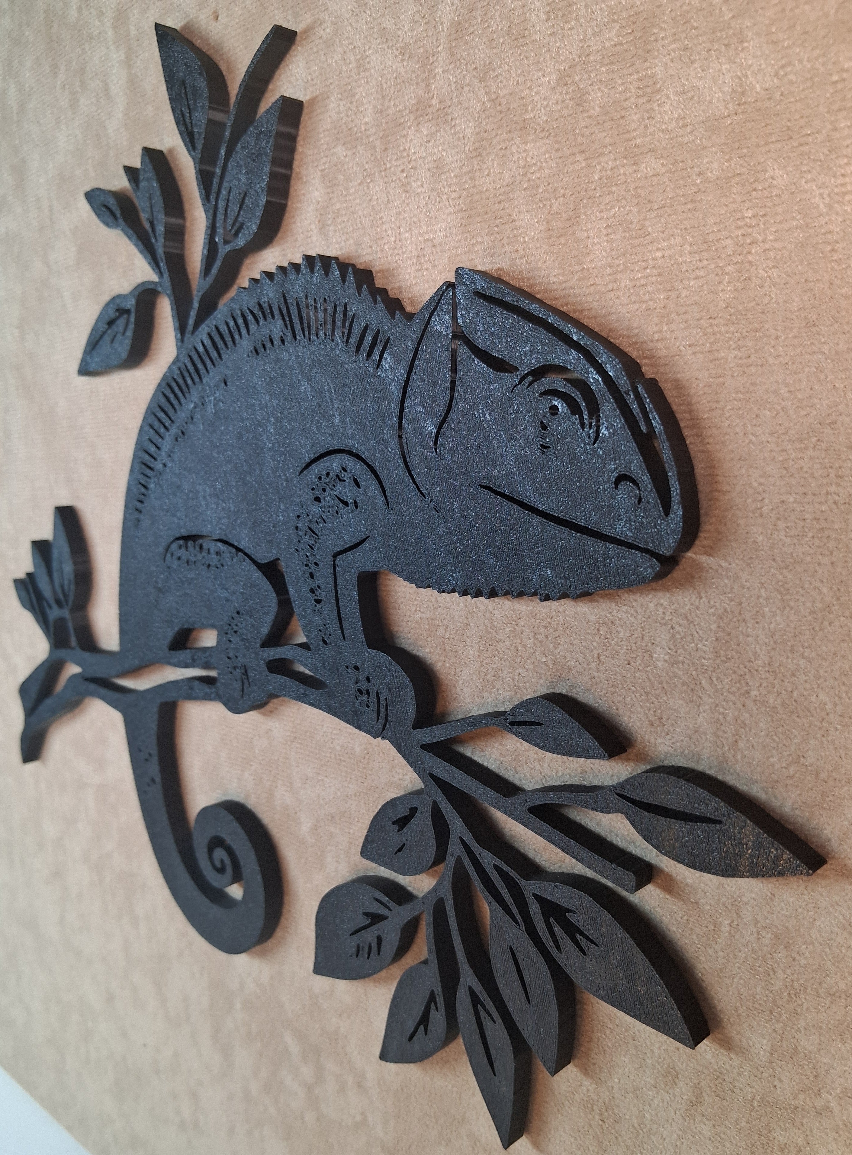 Wall Art Chameleon on Branch 3D Printed